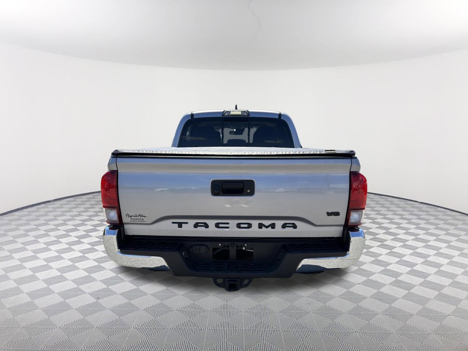 Used 2019 Toyota Tacoma SR5 image 16