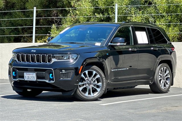 Used 2023 Jeep Grand Cherokee Overland w/ Advanced Protech Group III