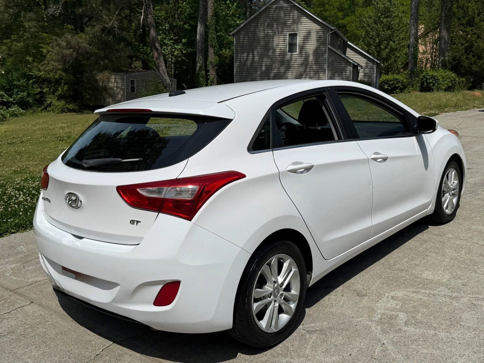 Used 2015 Hyundai Elantra GT FWD image 7