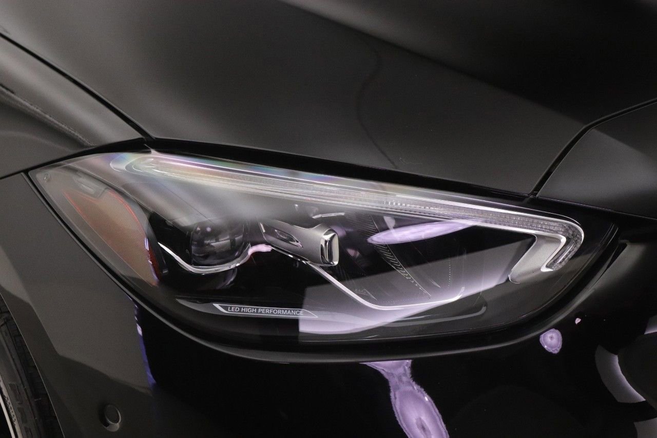 Used 2025 Mercedes-Benz C 300 4MATIC Sedan image 28