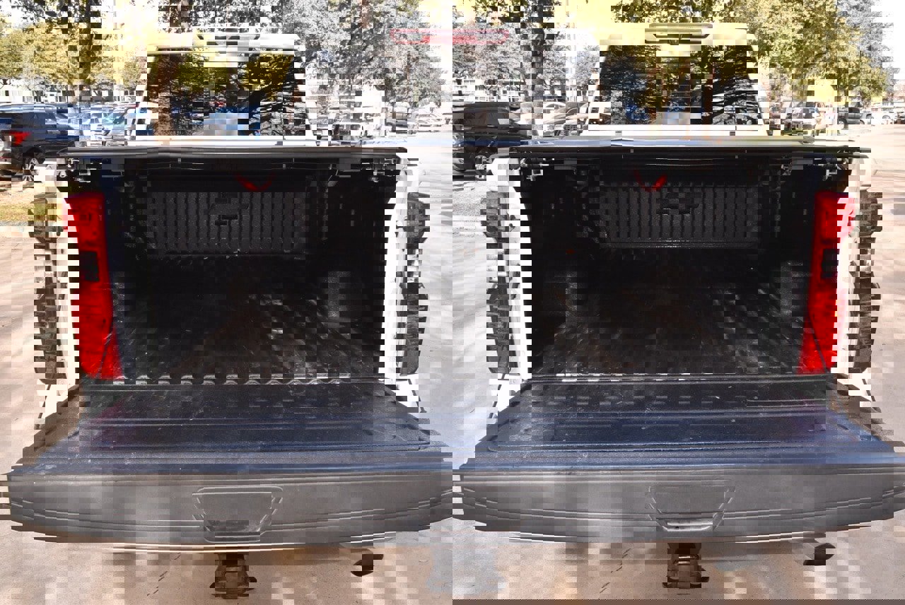 Used 2025 Chevrolet Silverado 2500 LT w/ Safety Package image 36