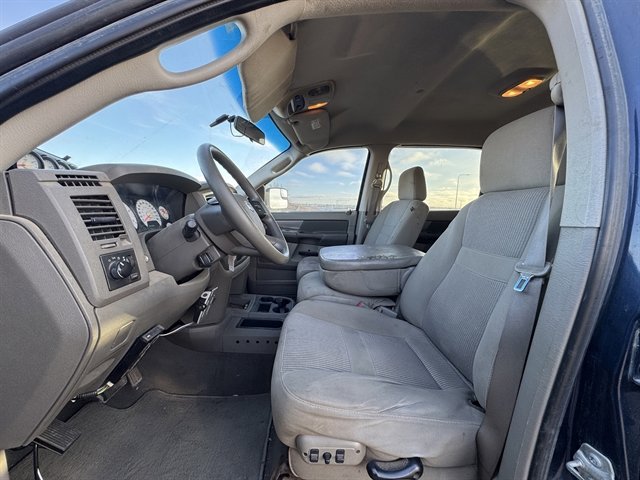 Used 2008 Dodge Ram 2500 Truck SXT image 3