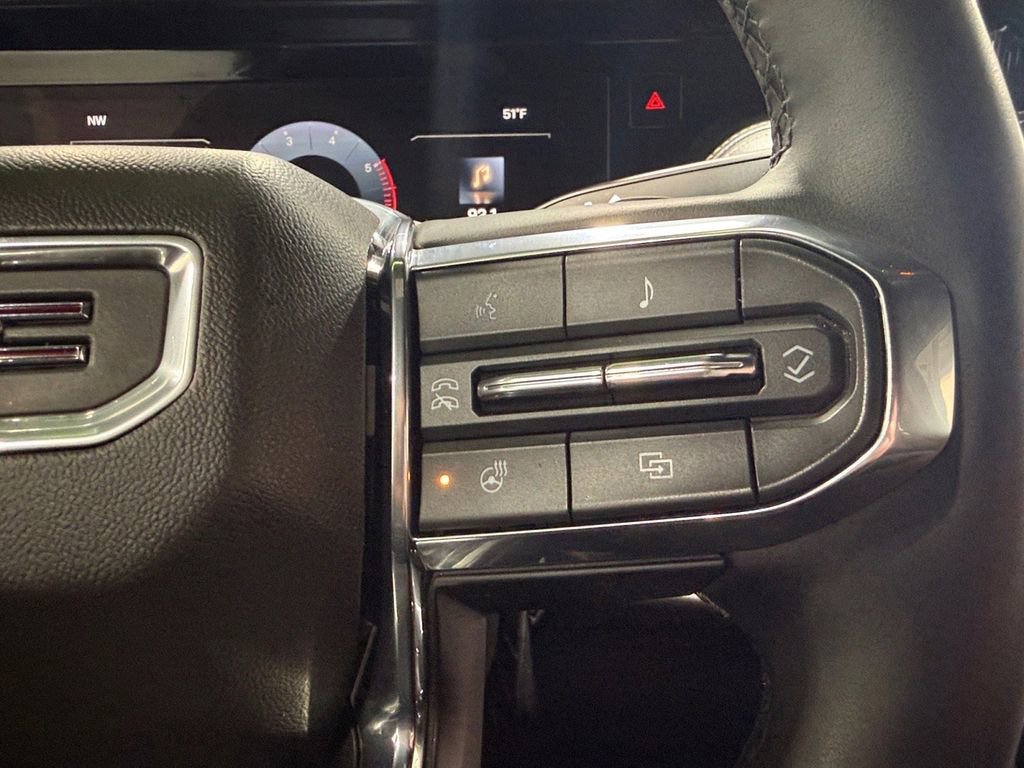 Used 2025 GMC Yukon XL Elevation AWD/4WD image 28