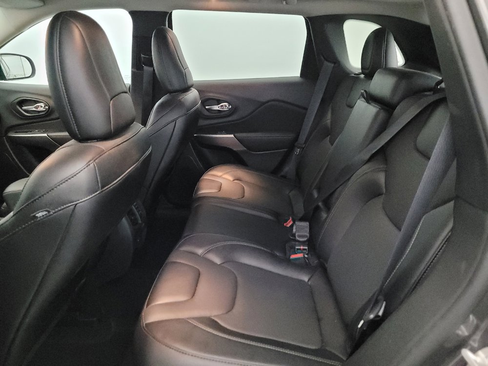 Used 2022 Jeep Cherokee Limited AWD/4WD image 18
