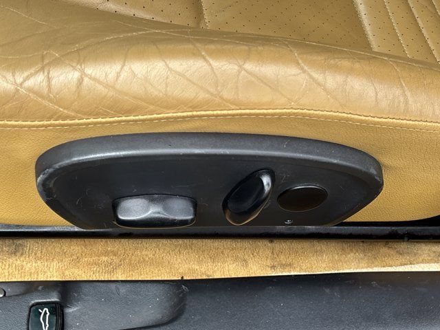 Used 2001 Porsche Boxster RWD image 17