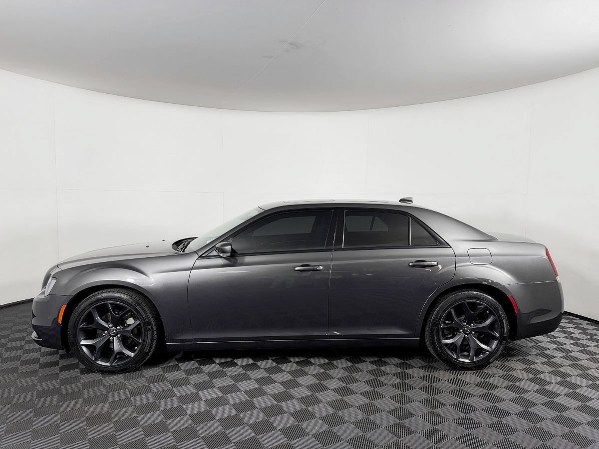 Used 2023 Chrysler 300 S RWD image 17