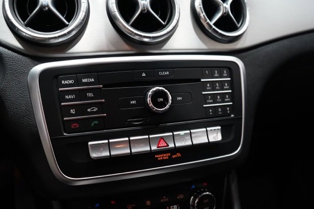 Used 2018 Mercedes-Benz CLA 250 4MATIC image 27