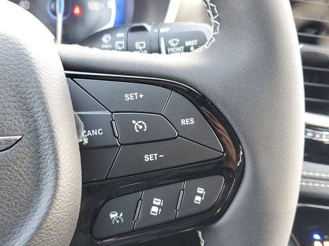 New 2026 Chrysler Pacifica Select w/ S Appearance Package FWD image 23