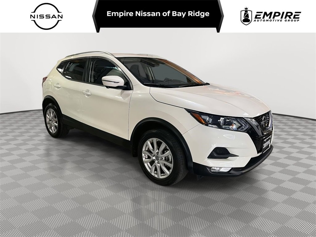 Used 2022 Nissan Rogue Sport SV w/ Technology Package