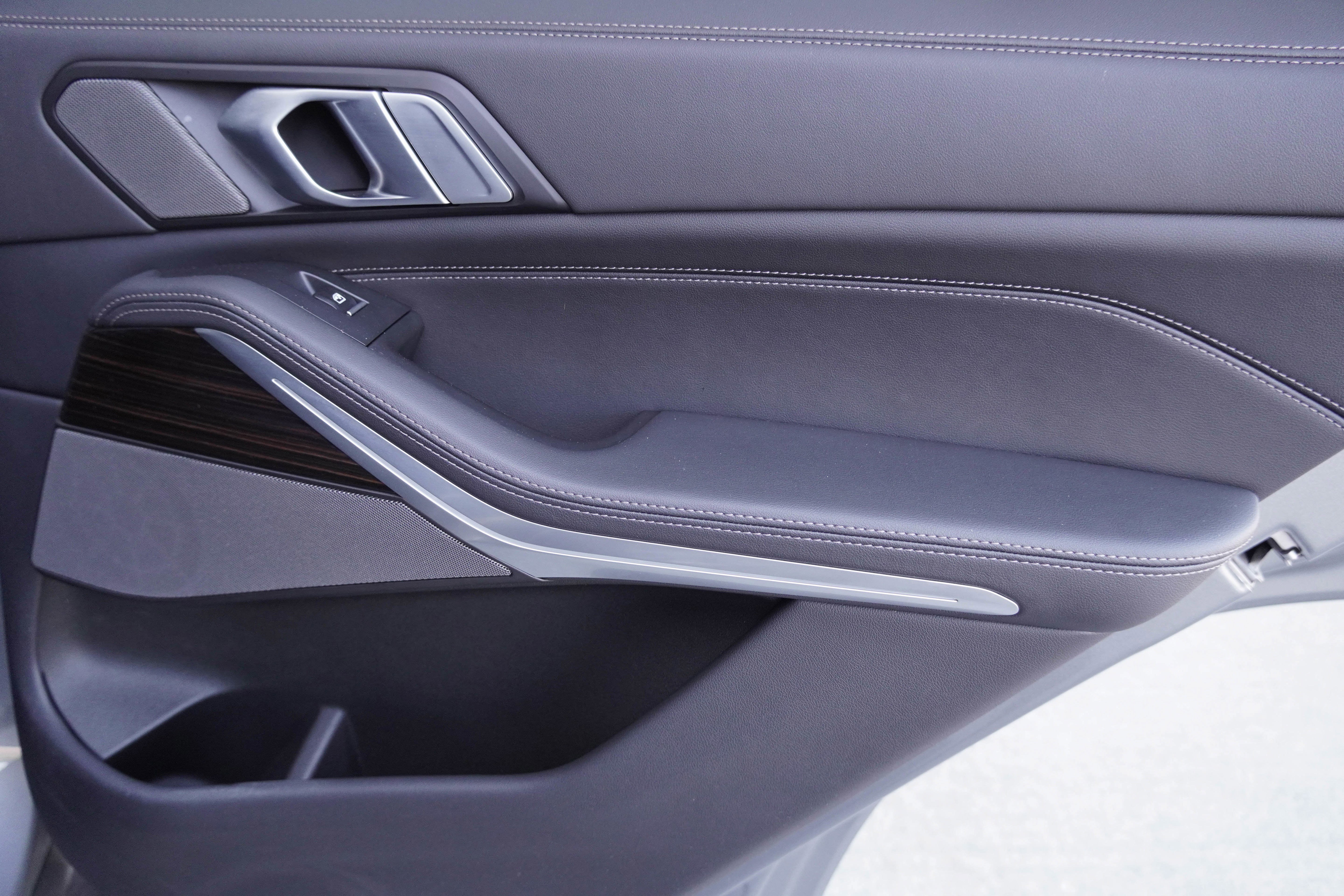 Certified 2025 BMW X5 xDrive40i w/ Premium Package AWD/4WD image 33