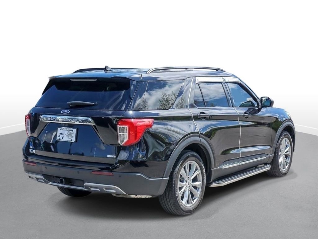 Used 2020 Ford Explorer XLT w/ Equipment Group 202A AWD/4WD image 8