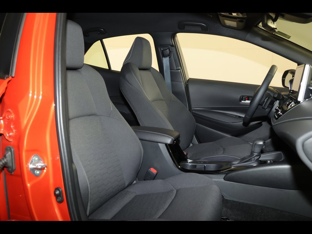 Used 2025 Toyota Corolla SE image 26