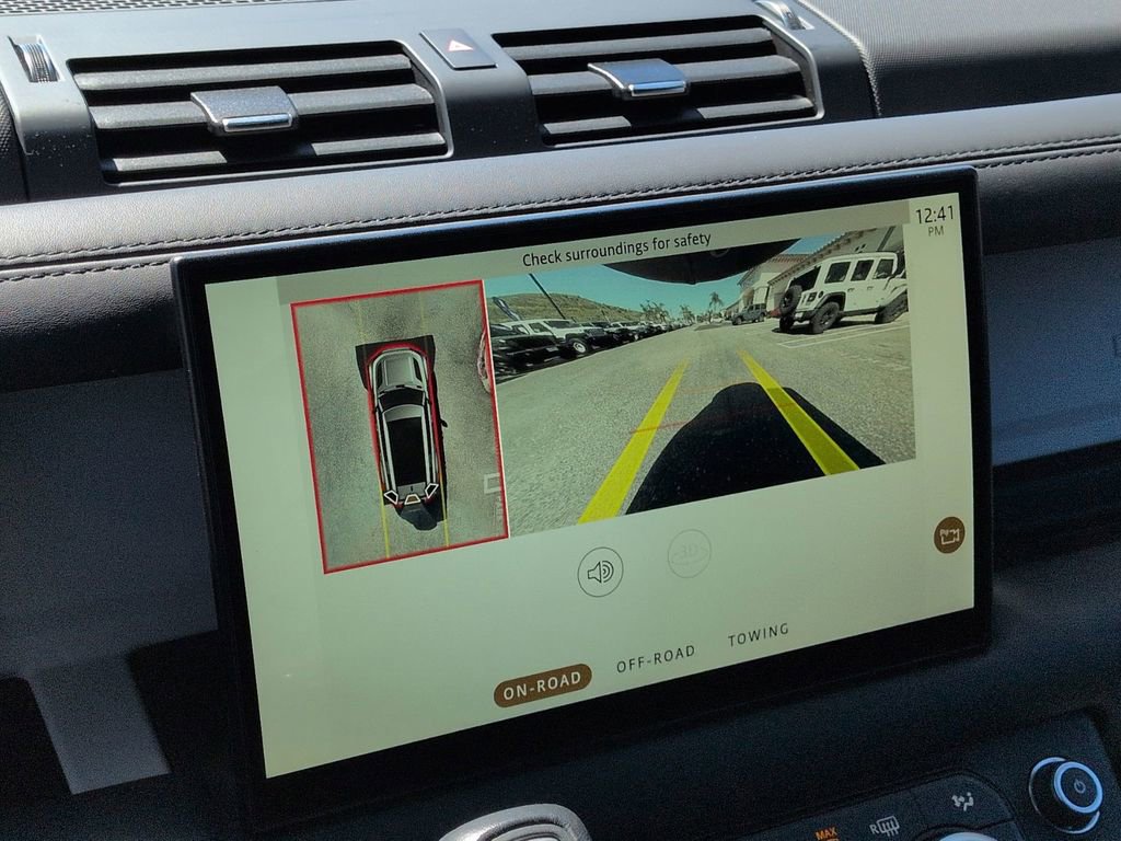 Used 2023 Land Rover Defender 130 SE image 22