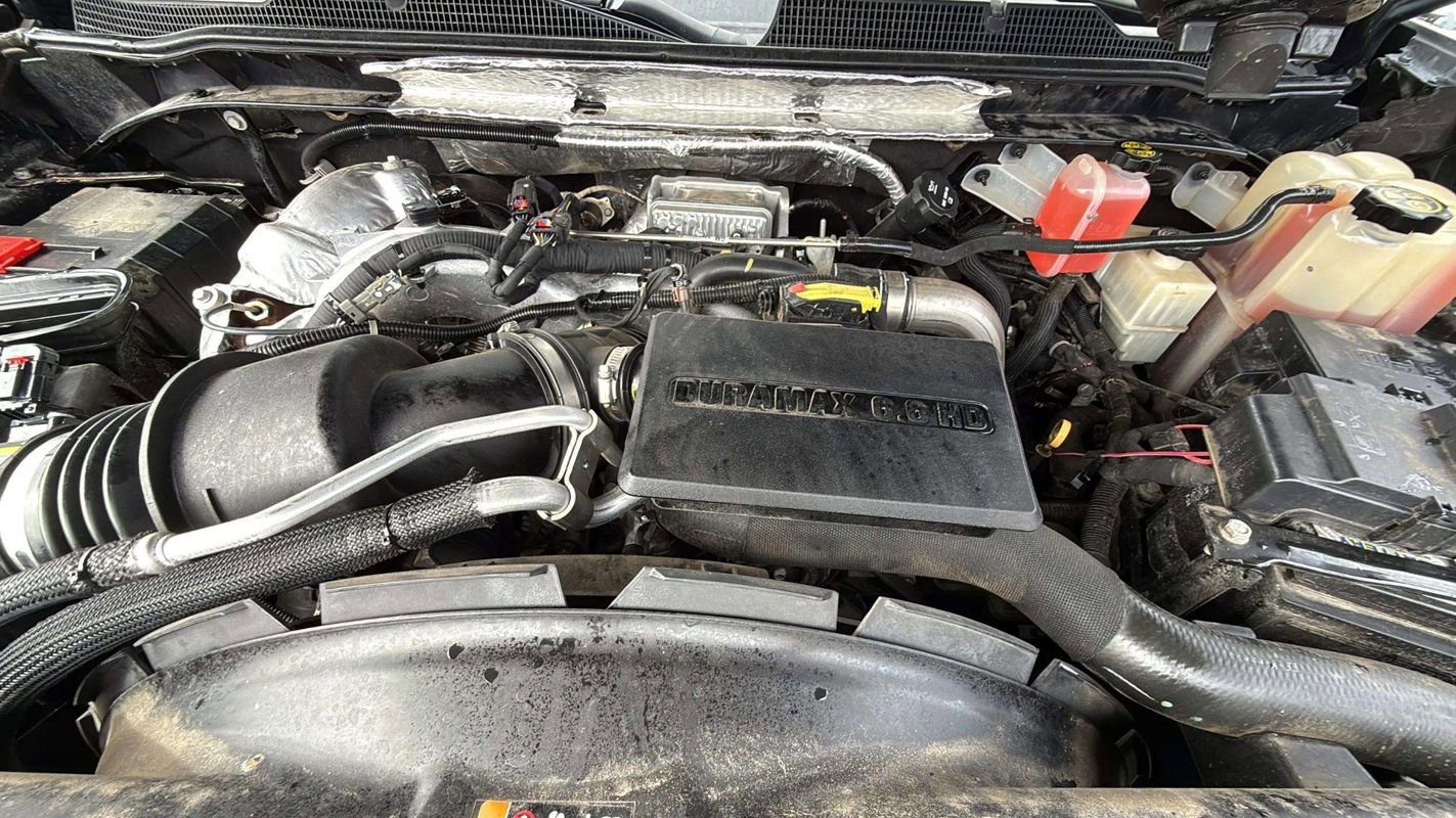 Used 2020 Chevrolet Silverado 2500 LTZ w/ LTZ Premium Package image 26