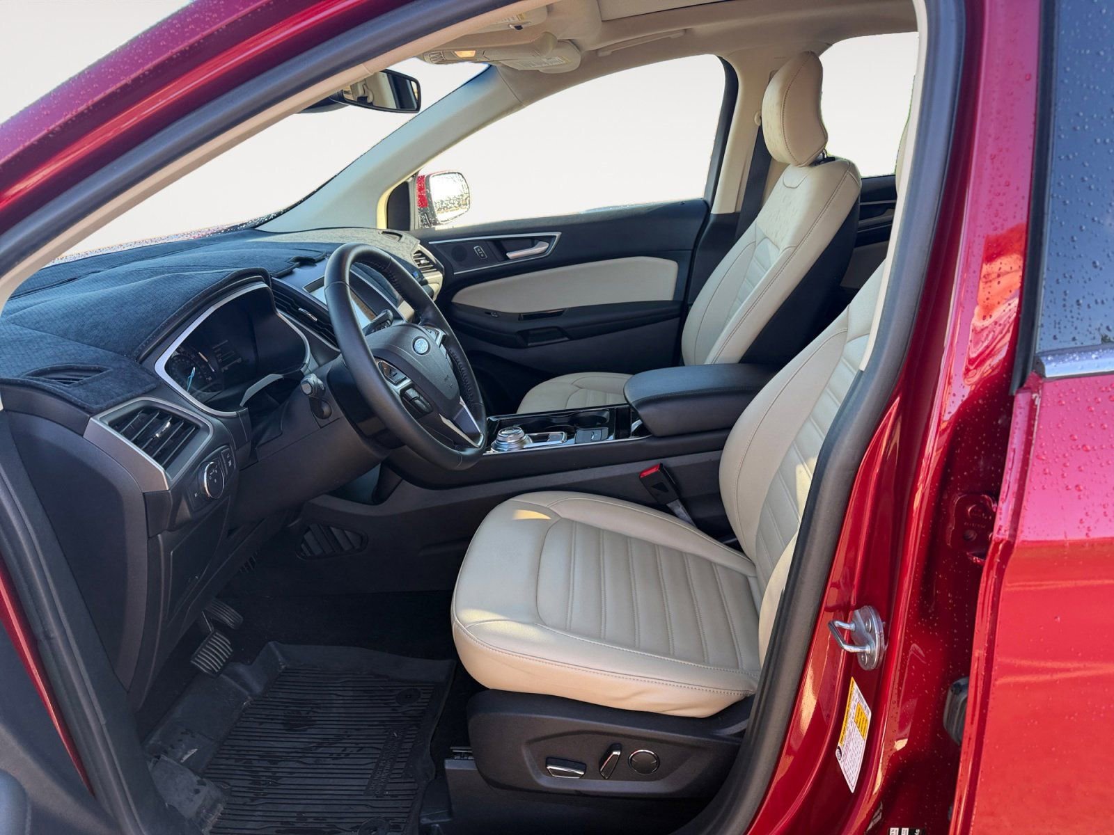 Used 2019 Ford Edge SEL w/ Equipment Group 201A image 9