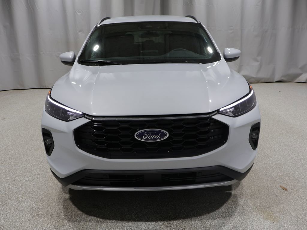 Used 2025 Ford Escape ST-Line Select AWD/4WD image 9