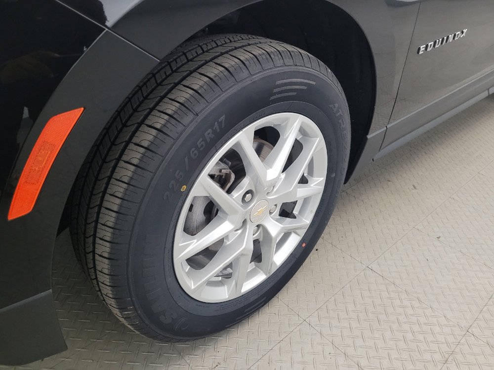 Used 2024 Chevrolet Equinox LS FWD image 31