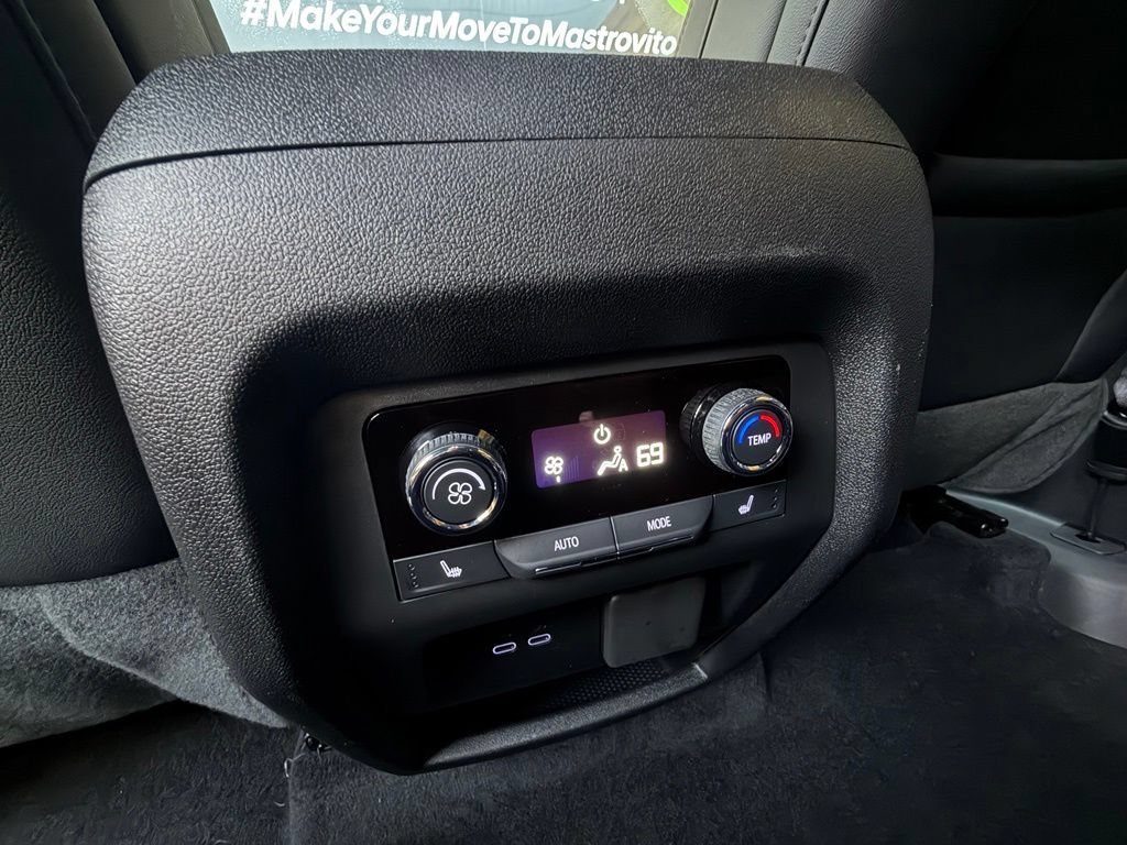 Used 2025 Chevrolet Traverse RS w/ LPO, Floor Liner Package AWD/4WD image 40