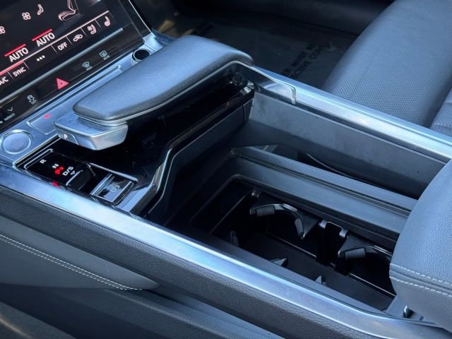 Used 2019 Audi e-tron Premium Plus image 34