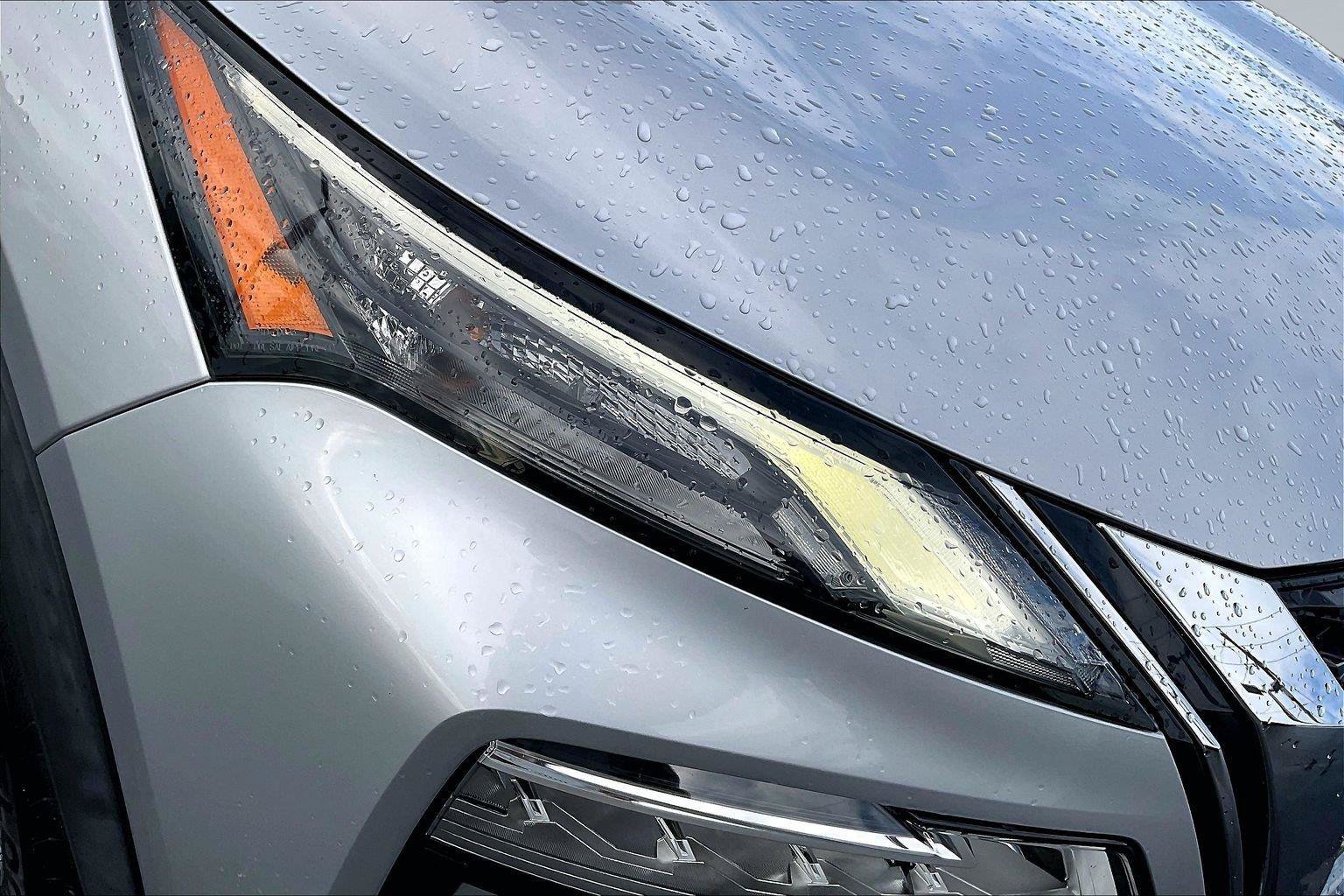 Certified 2021 Nissan Rogue SV FWD image 29