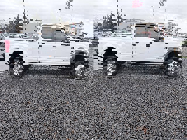 Used 2019 Ford F450 XL w/ Power Equipment Group image 5