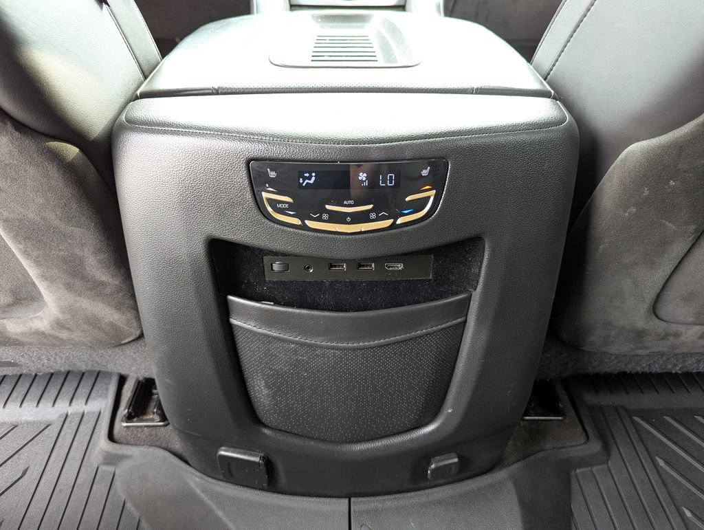 Used 2020 Cadillac Escalade Platinum AWD/4WD image 45