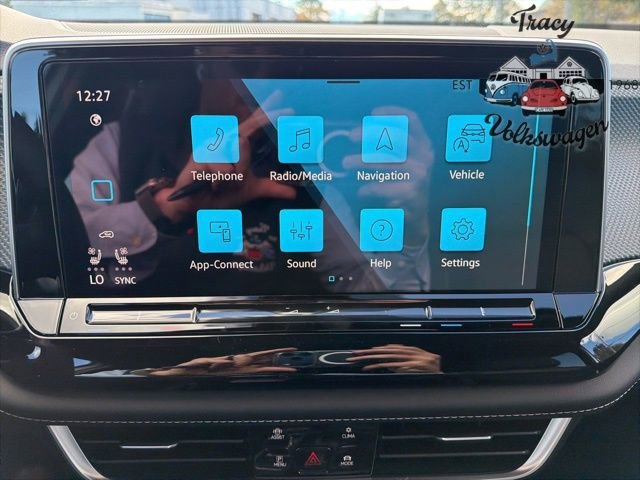 New 2026 Volkswagen Atlas Cross Sport SEL R-Line image 11
