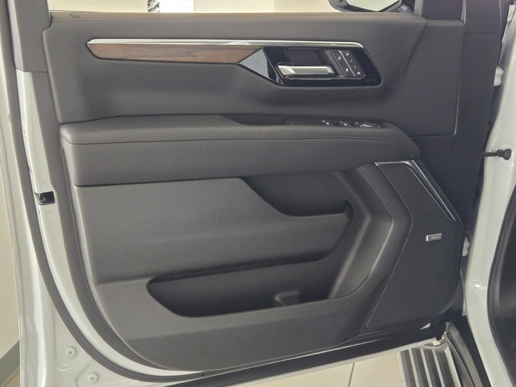New 2026 Chevrolet Suburban High Country AWD/4WD image 25