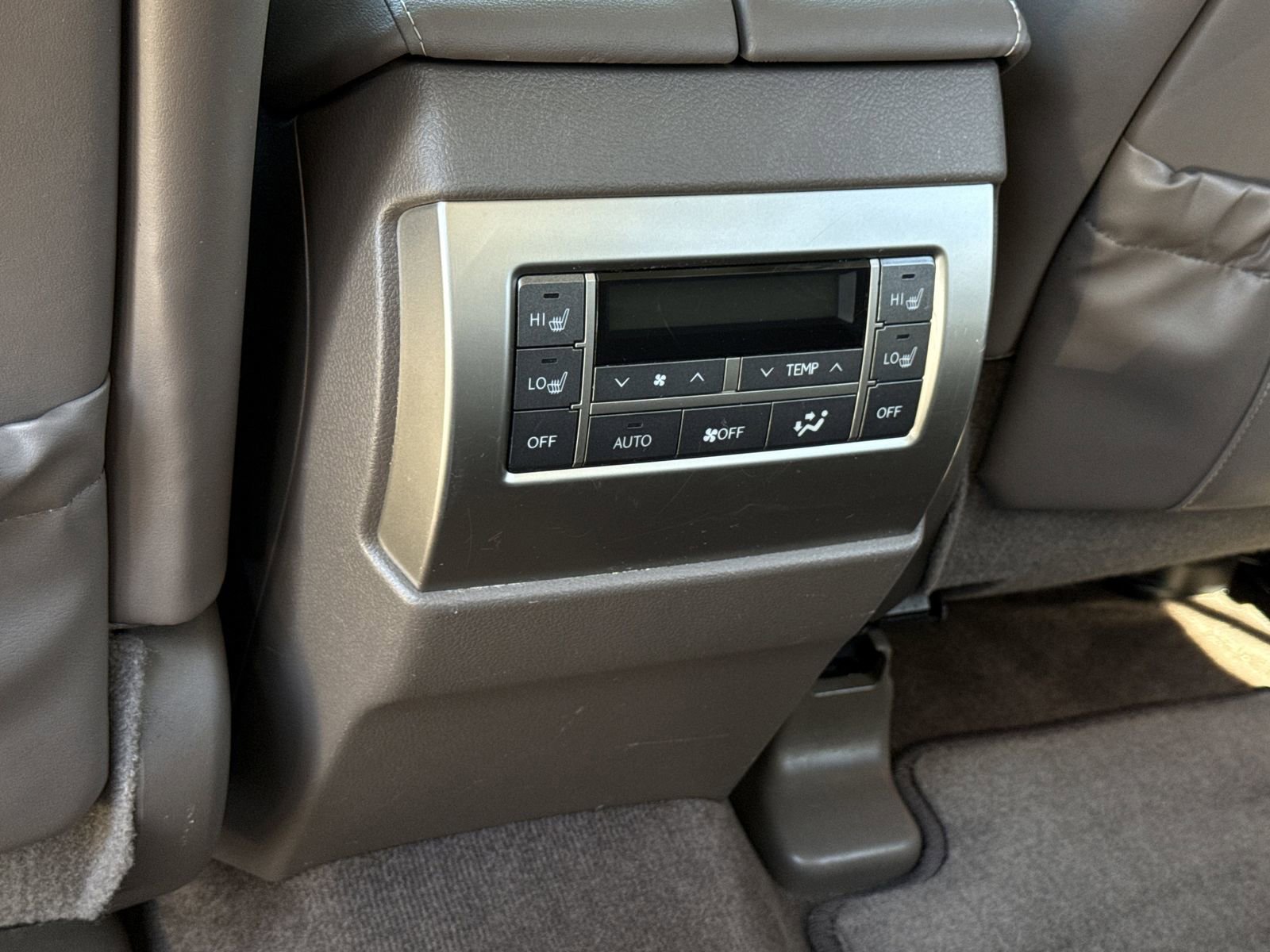 Used 2010 Lexus GX 460 image 12