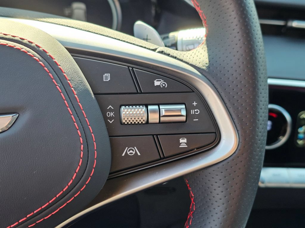 Certified 2025 Genesis GV70 3.5T Sport AWD/4WD image 35