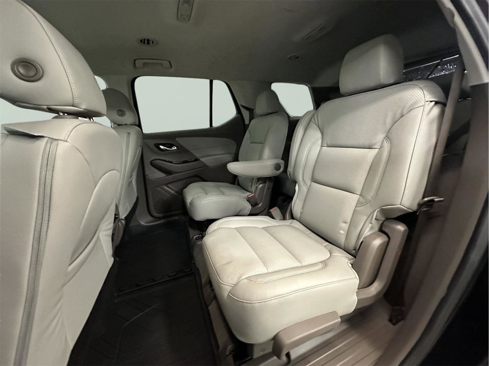 Certified 2020 Chevrolet Traverse LT image 32