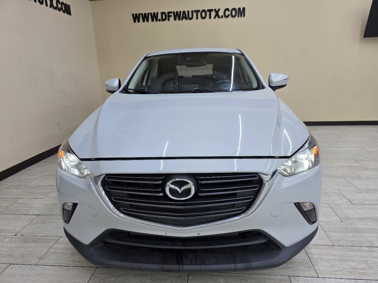 Used 2019 MAZDA CX-3 Touring w/ Preferred Equipment Package FWD image 3