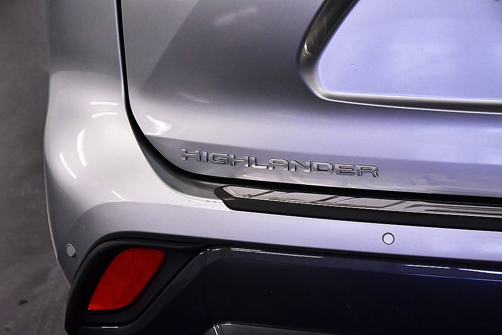 Used 2022 Toyota Highlander Platinum image 10