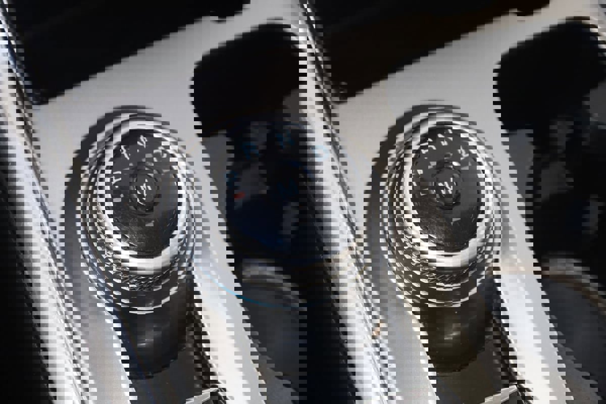 Used 2021 Ford Explorer Limited w/ Equipment Group 301A image 7