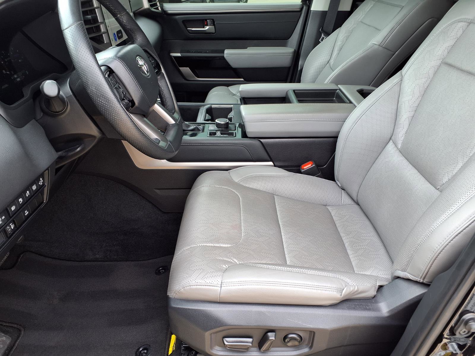 Used 2024 Toyota Tundra Limited w/ Power Package AWD/4WD image 13