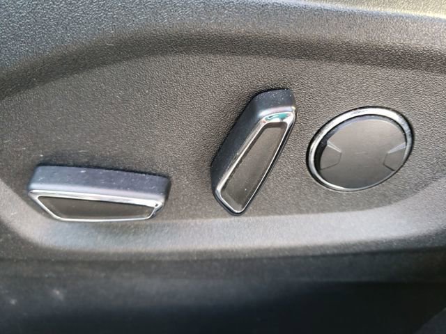 Used 2017 Ford Edge SEL w/ Equipment Group 201A image 16