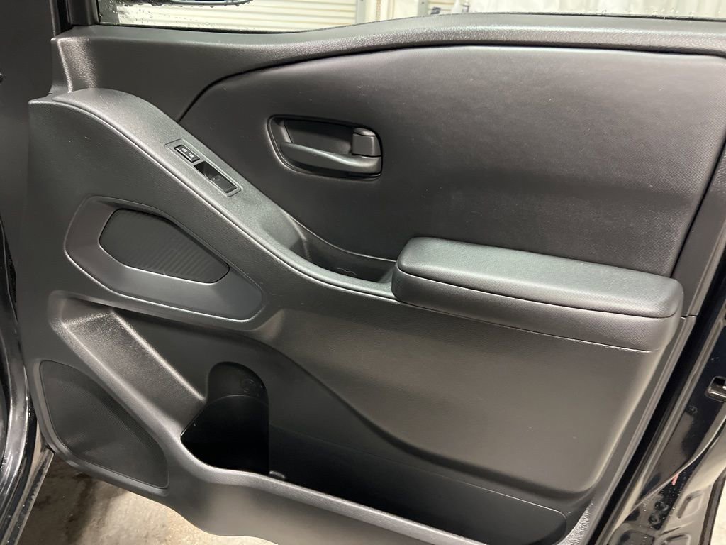Used 2023 Nissan Frontier S w/ Technology Package image 10