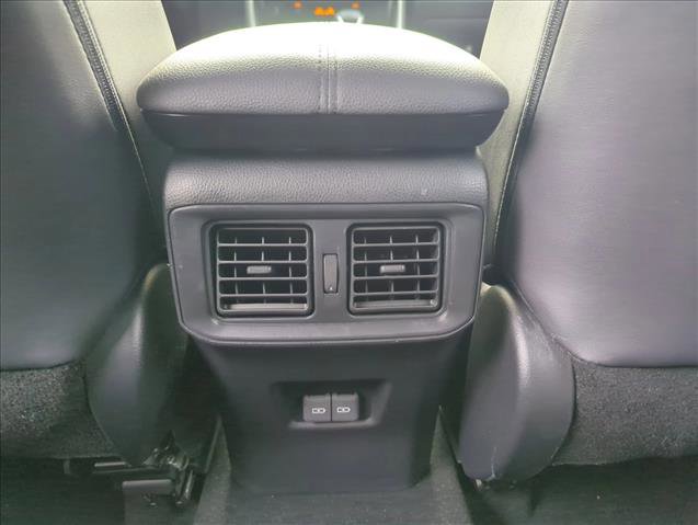 Used 2025 Toyota RAV4 XSE image 19