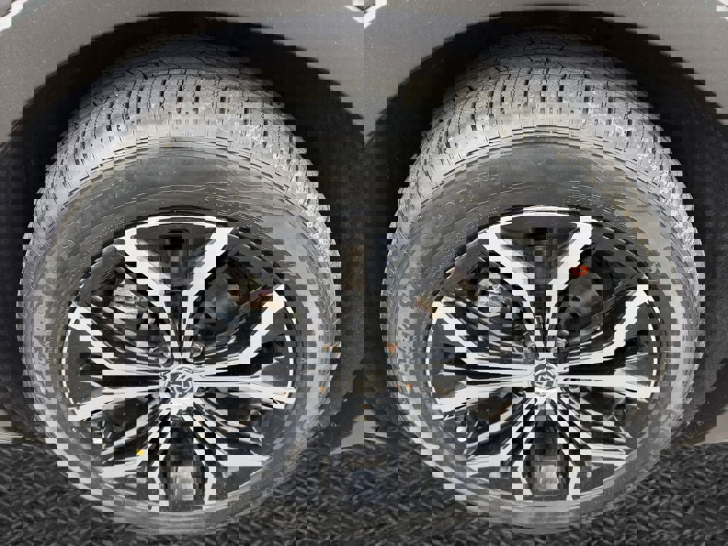 Certified 2023 Toyota Crown XLE image 11