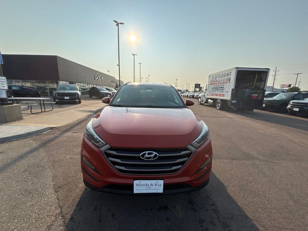 Used 2016 Hyundai Tucson SE w/ Option Group 02 AWD/4WD image 2