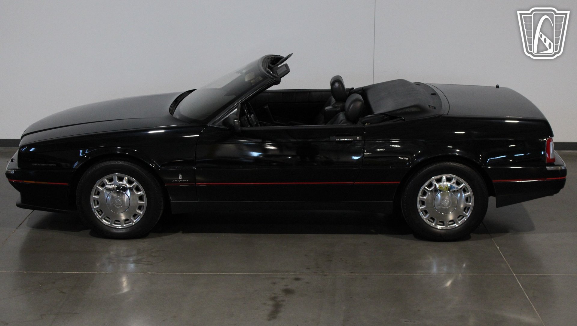 Used 1993 Cadillac Allante FWD image 28