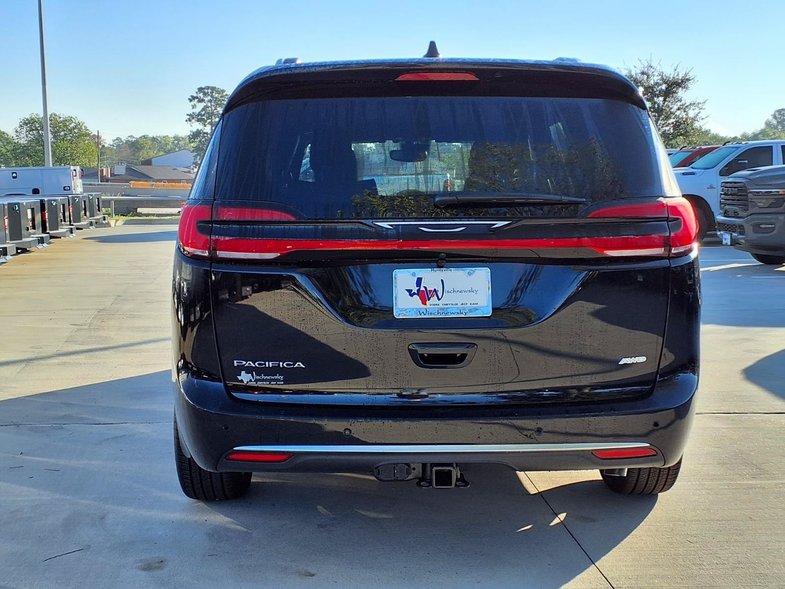 New 2027 Chrysler Pacifica Pinnacle AWD/4WD image 6