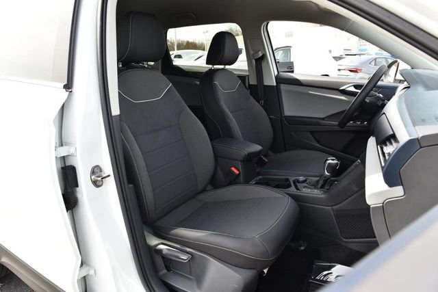 Certified 2023 Volkswagen Taos SE image 20