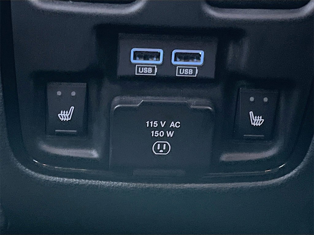 Used 2023 Dodge Durango R/T w/ Hemi Orange Plus Package image 27