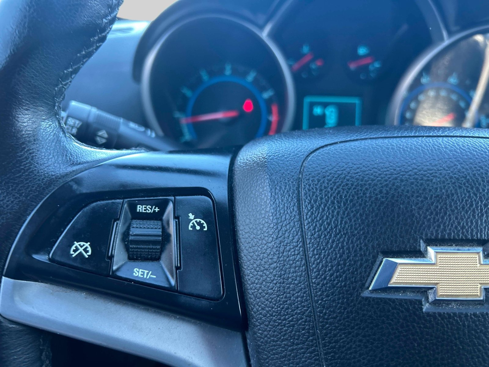 Used 2013 Chevrolet Cruze LT image 21