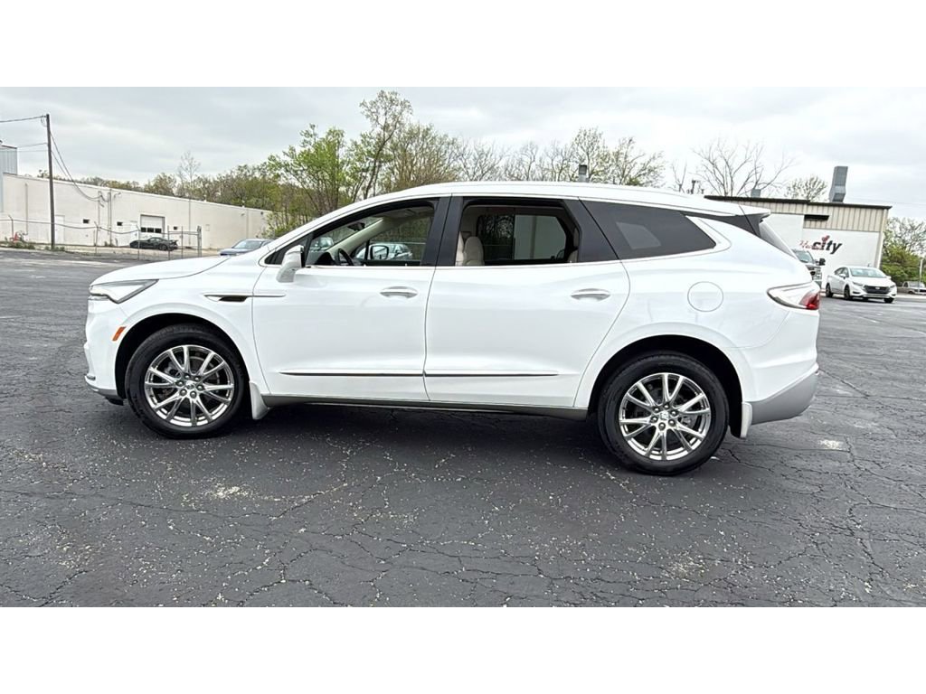 Used 2023 Buick Enclave Premium w/ Experience Buick Package AWD/4WD image 4