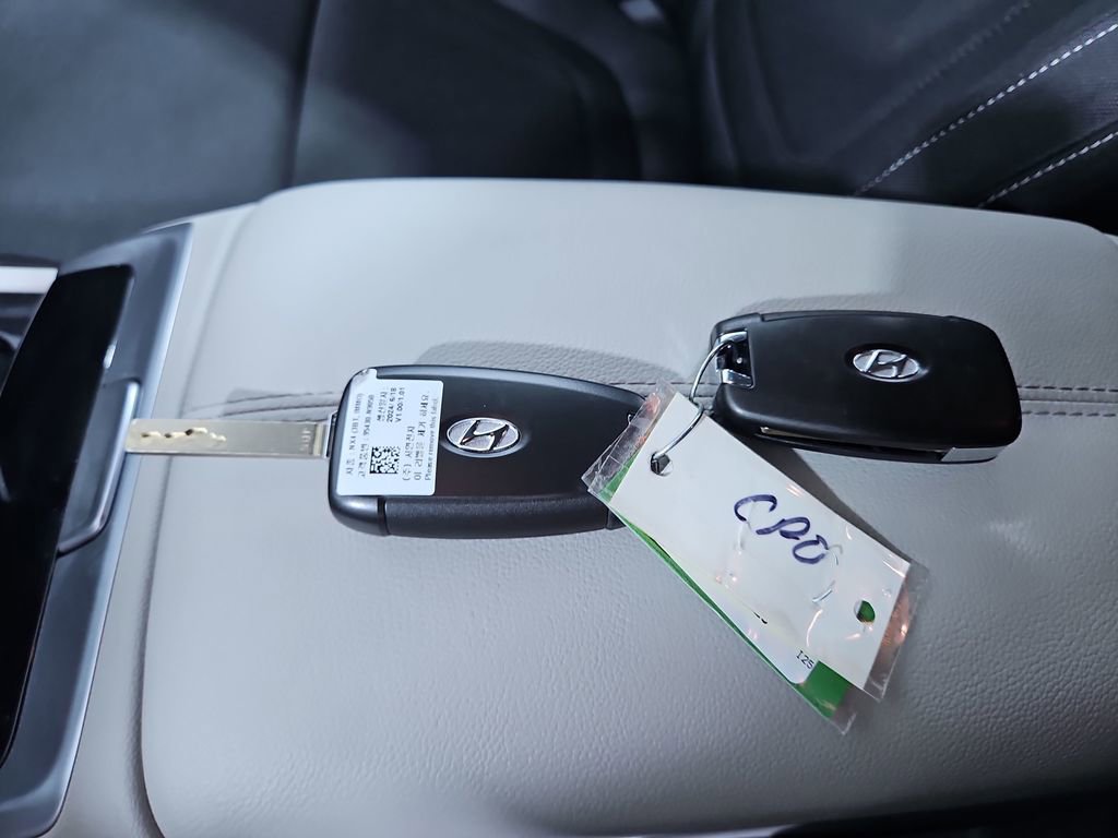 Used 2024 Hyundai Tucson SE image 29