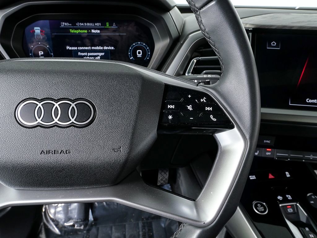 Certified 2025 Audi Q4 e-tron Premium w/ Convenience Package image 10