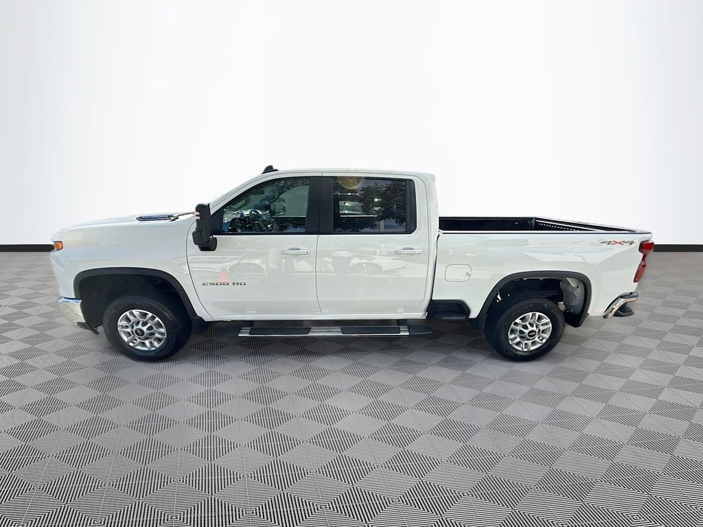 Used 2025 Chevrolet Silverado 2500 LT w/ Convenience Package AWD/4WD image 5