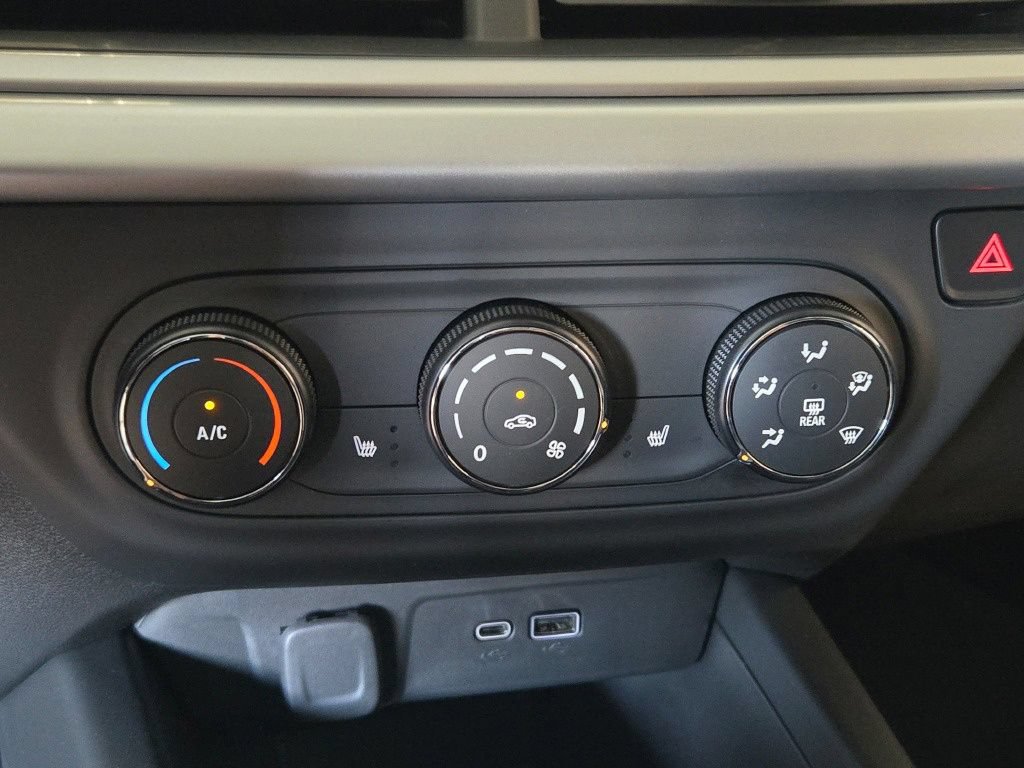 New 2026 Chevrolet Trax LS w/ LS Convenience Package FWD image 21